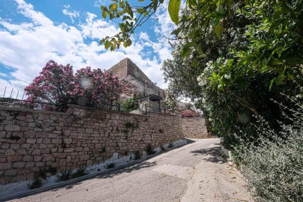 At The Foot Of Acropolis. Villa Aten Exteriör bild