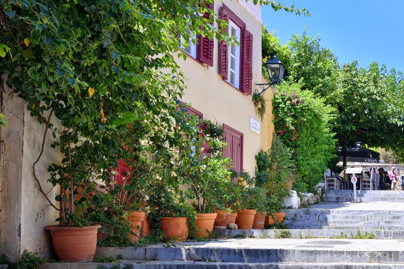At The Foot Of Acropolis. Villa Aten Exteriör bild