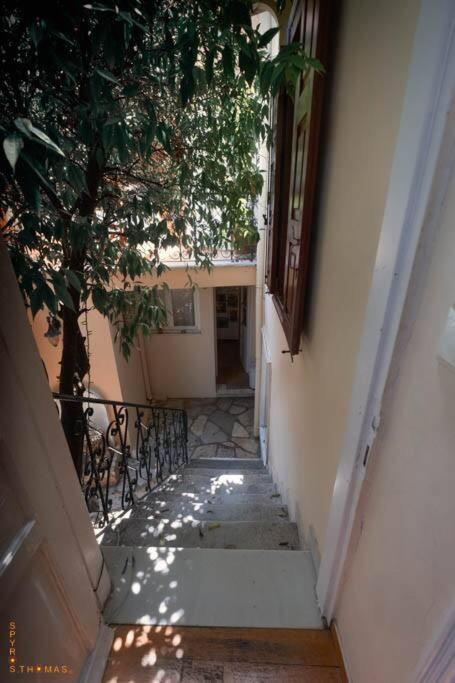 At The Foot Of Acropolis. Villa Aten Exteriör bild